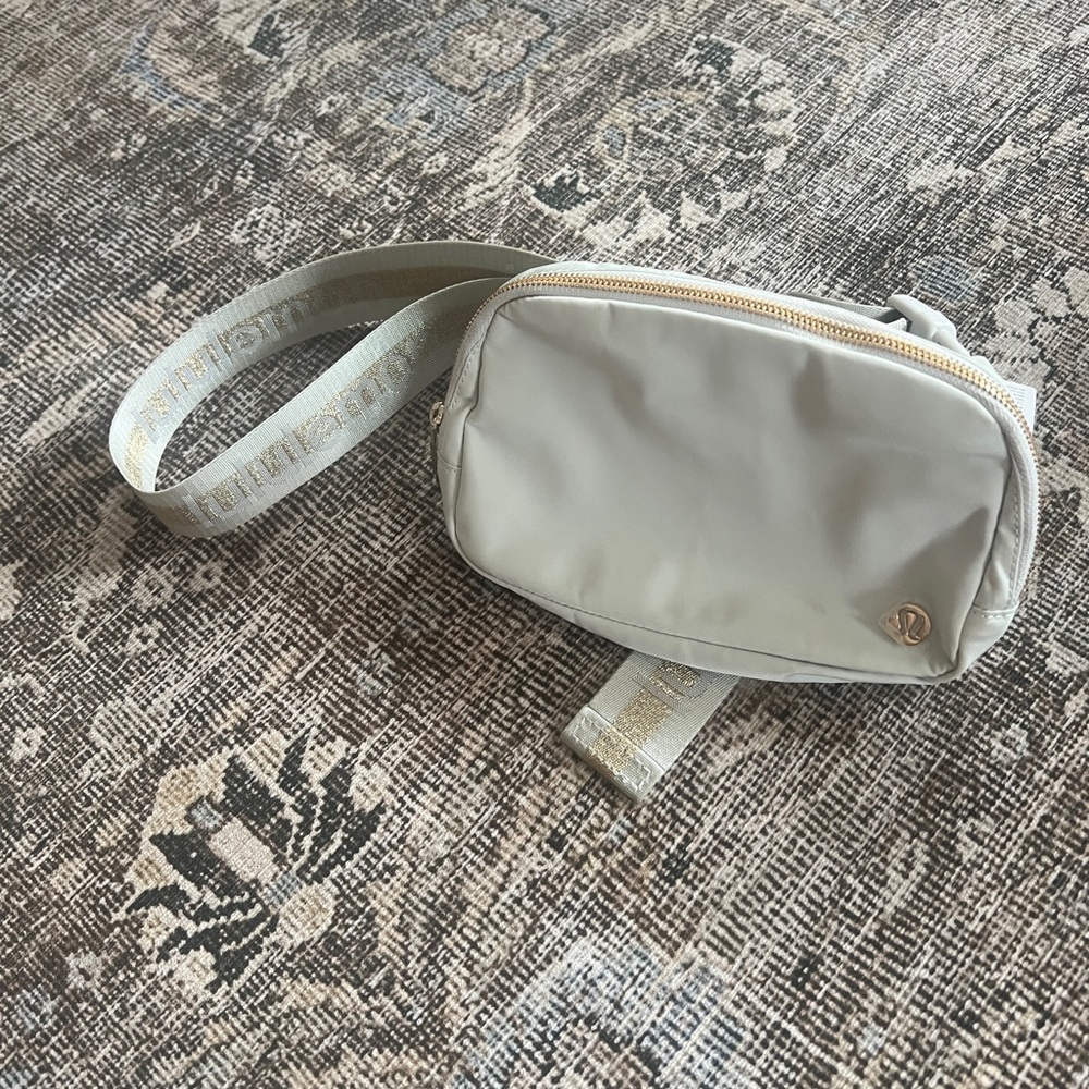 lululemon athletica Light Gray Belt Bag with Gold Hardware